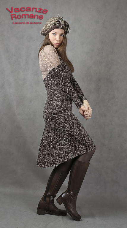 http://cs2.livemaster.ru/storage/43/c6/31f956d25659cbc4eefee420da6r--odezhda-vacanze-romane-1102.jpg