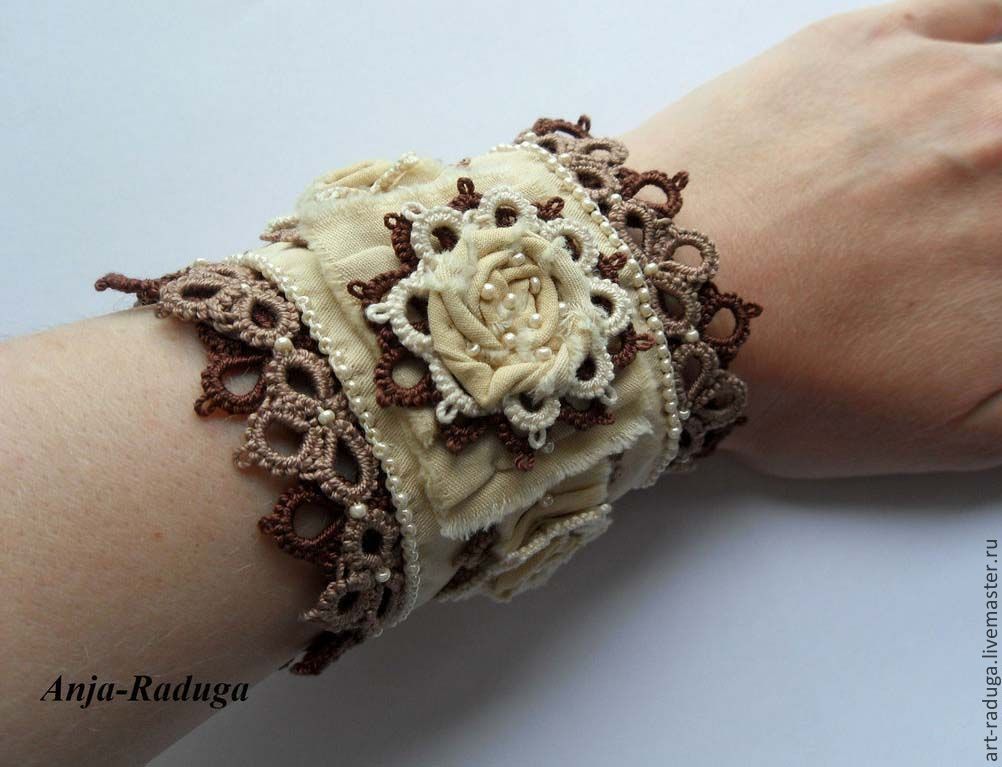 http://cs2.livemaster.ru/storage/48/2c/5f14dd353da245b83aee61b507pe--ukrasheniya-braslet-vintazhnoe-boho.jpg