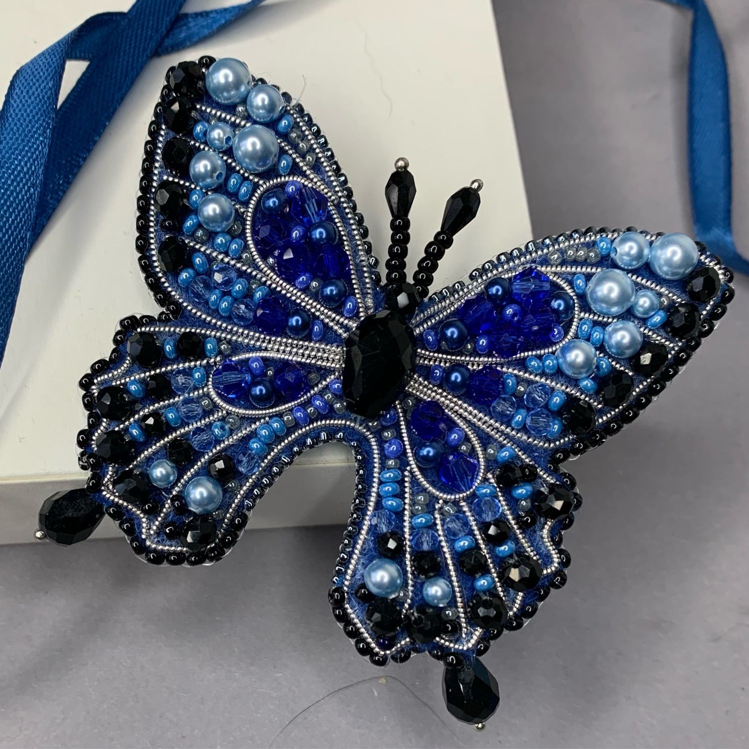 Синие обои бабочки на телефон (75 фото)