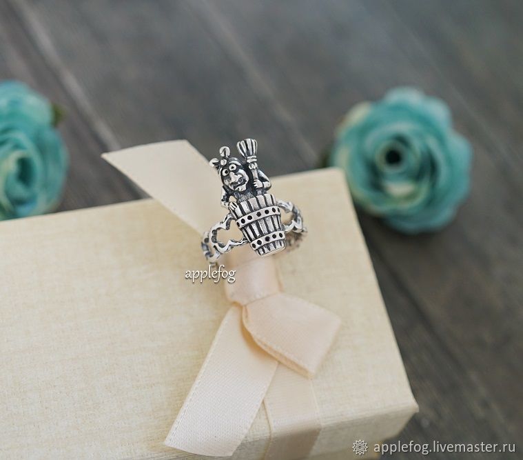 мужской перстень с кораблем. печатка мужская золото роза ветров. кольца чезаре борджиа. перстень бабы яги. перстень бабы яги.