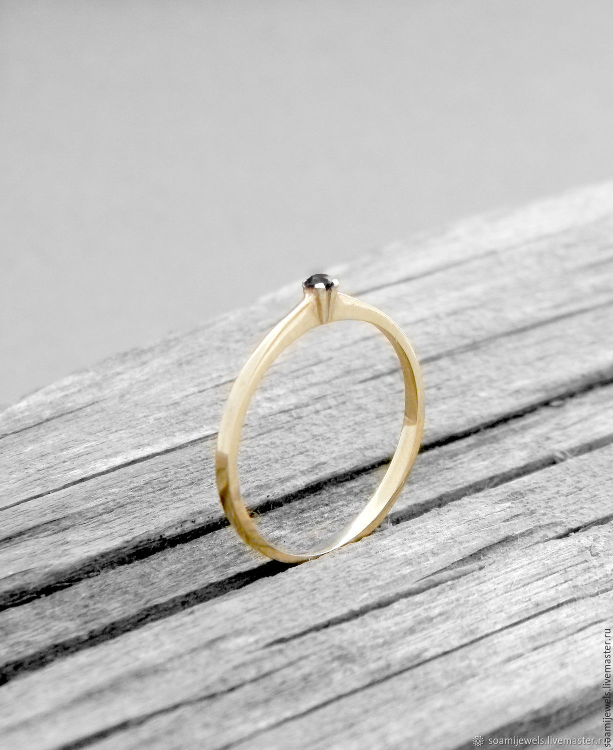 Помолвочное кольцо 585