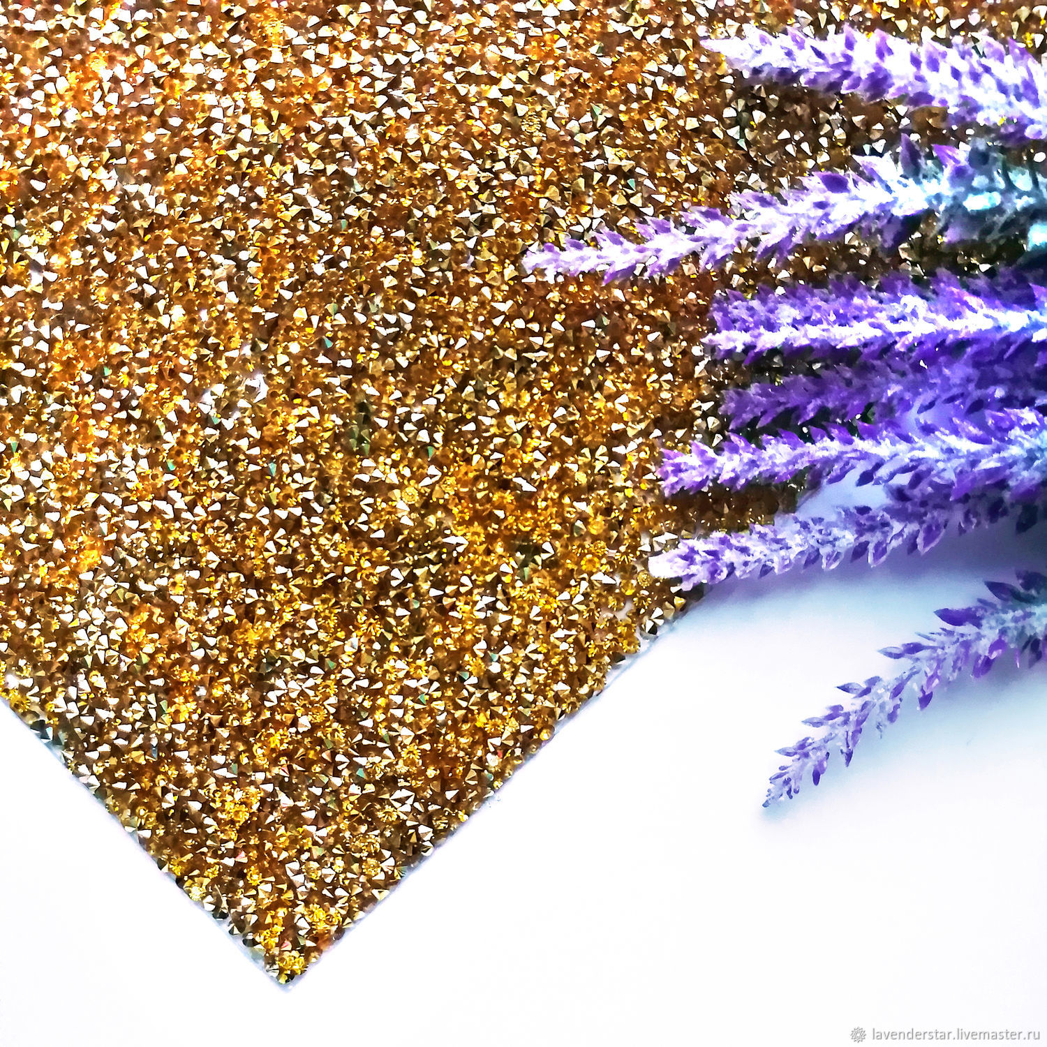 блестящие платья. девушка в платье с блестками. платье с блёстками. платье блестящее короткое. шикарные дубайские платья.