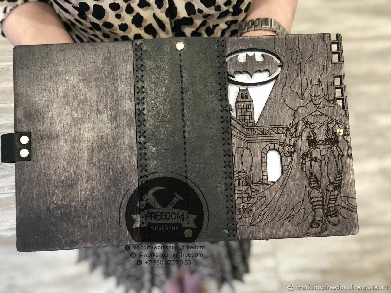 Александр кравцов следующий уровень. Блокнот белгород. Деревянный блокнот с гравировкой. Блокнот эксмо "me to you "с новым годом!" (елочный шар) 140х155, 32 листа. Блокнот.