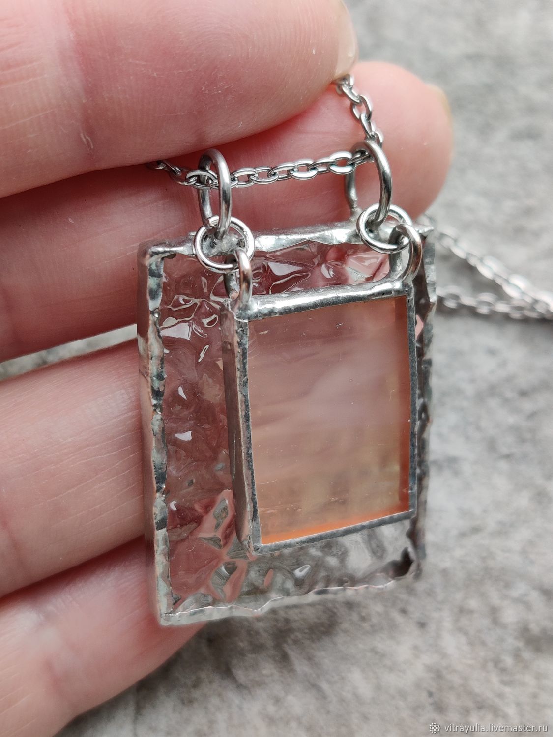 Кулон-подвеска из стекла фиолетовый / пудровый кристалл купить в ...