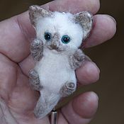 Украшения handmade. Livemaster - original item Brooch-needle: Siamese kitten and other babies. Handmade.