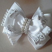 Украшения handmade. Livemaster - original item Dressy white silver bow of REP ribbons to school on September 1. Handmade.