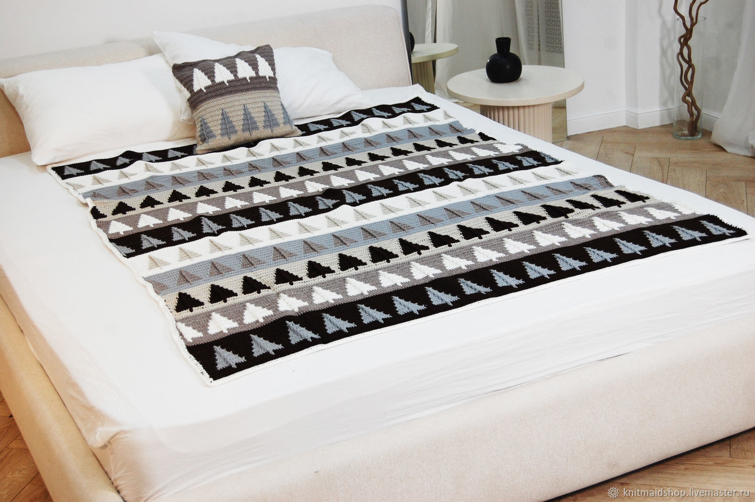 Пледы: Плед Елочки с подушкой в интернет-магазине Ярмарка Мастеров по ...