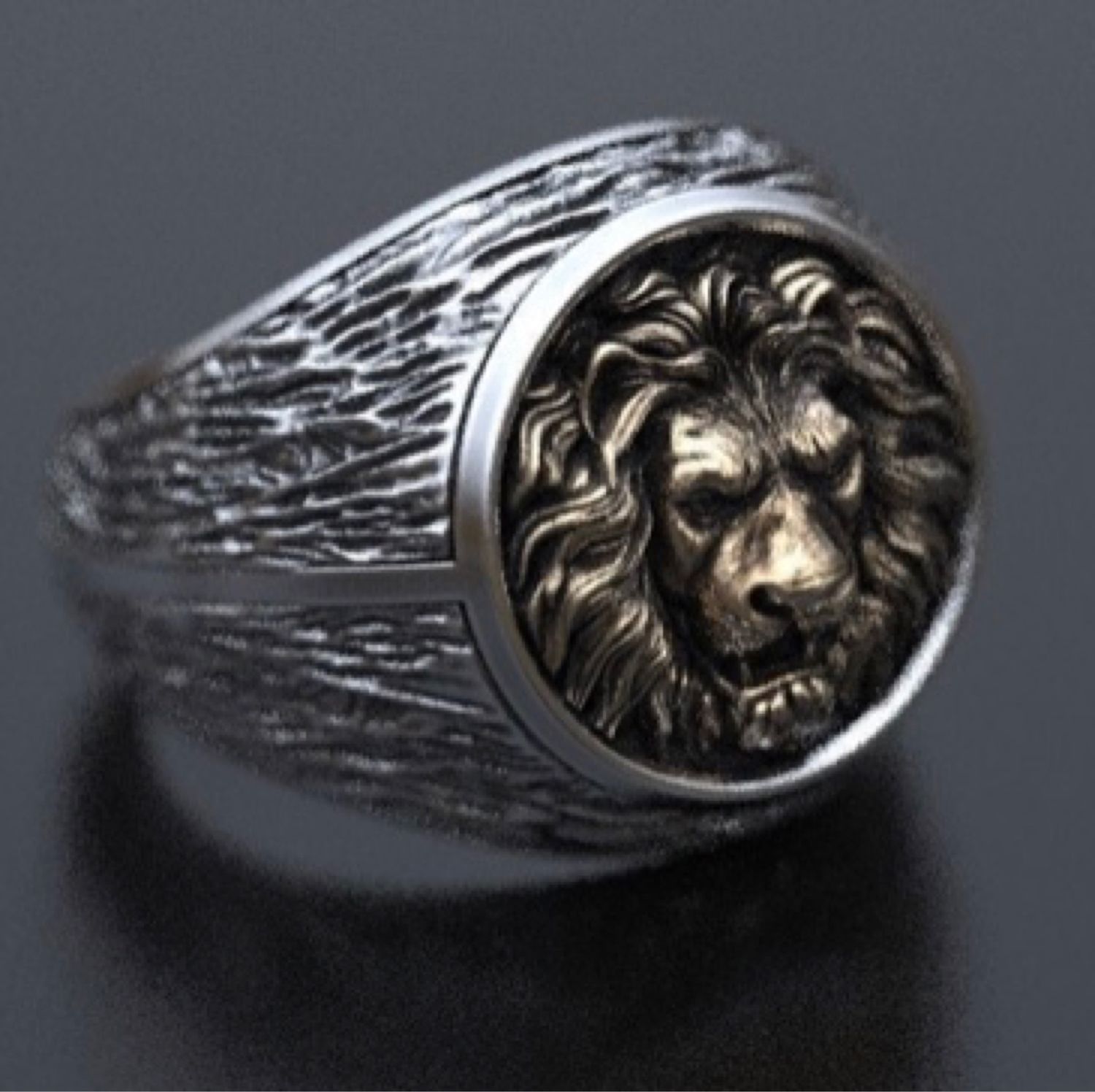 Кольцо из львом