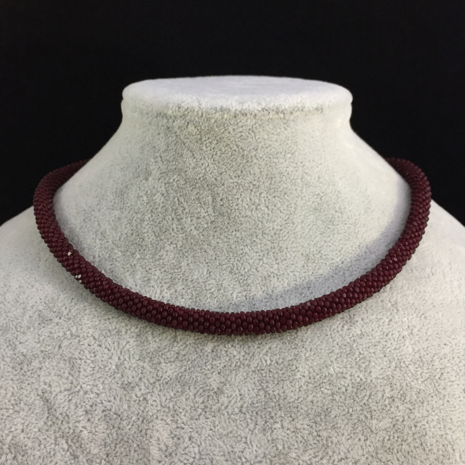 Жгут из оттенка Frosted Garnet