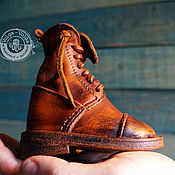 Канцелярские товары handmade. Livemaster - original item "Карандашница ботинок" из натуральной кожи ,ручная работа. Handmade.