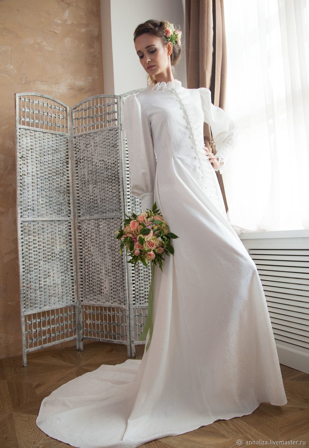 Платье свадебное простое с рукавами