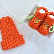 Одежда детская handmade. Livemaster - original item A set of hats and booties for a newborn. Merino 100%. Handmade.