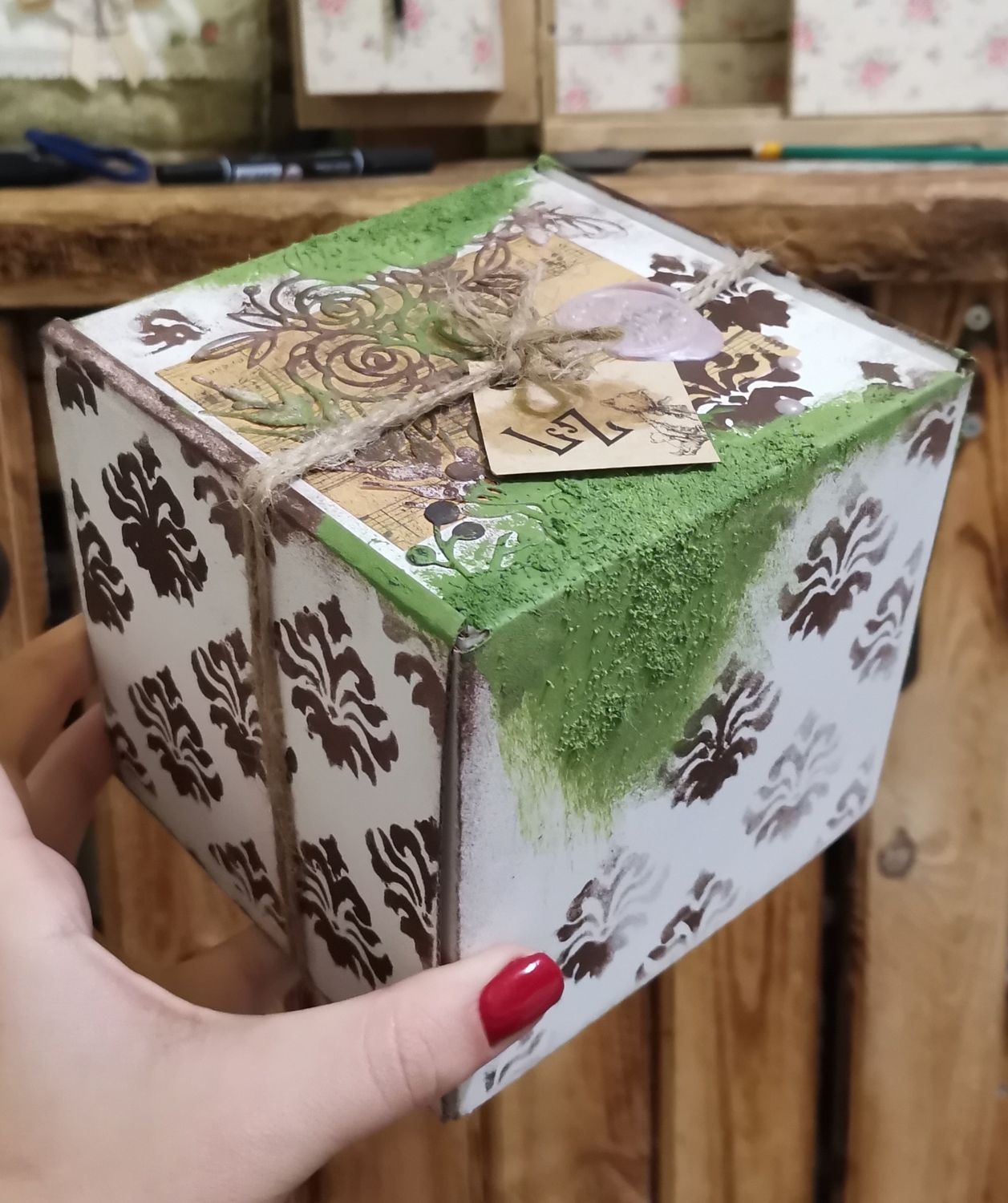 У каждой работы своя заветная коробочка
