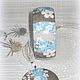 голубой коричневый белый полосатый  женский недорогой деревянный браслет кулон недорого подарок что подарить девушке женщине сестре подруге маме на 8 марта день рождения дерево сакура белые цветы