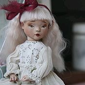 Мурочка-Карамелька. Фарфоровая шарнирная кукла