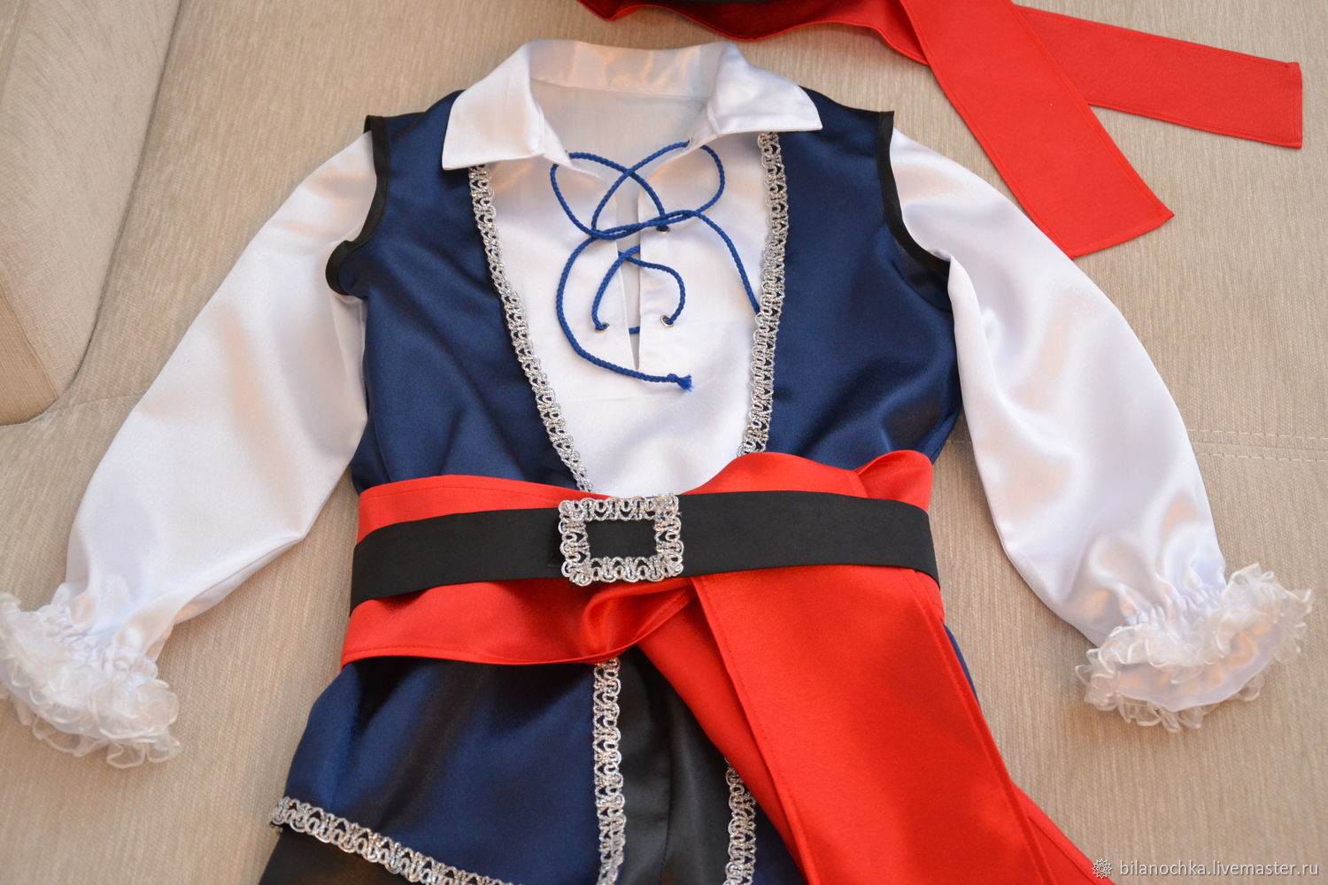 костюм ручной работы. пошив итальянского костюма. костюм ручной работы. новосибирская область костюм. костюм ручной работы.