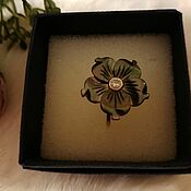 Украшения handmade. Livemaster - original item Golden flower ring with black mother-of-pearl 585 pr. Handmade.