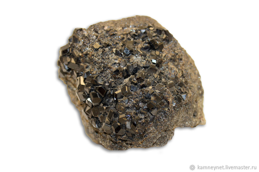 Черный гранат (Меланит) купить в интернет-магазине Ярмарка Мастеров по ...