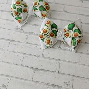 Ribbon Daisy Flower Brooch