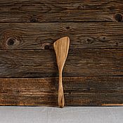 Тарелка "Клен" деревянная ручной работы из дуба, 25х26 см
