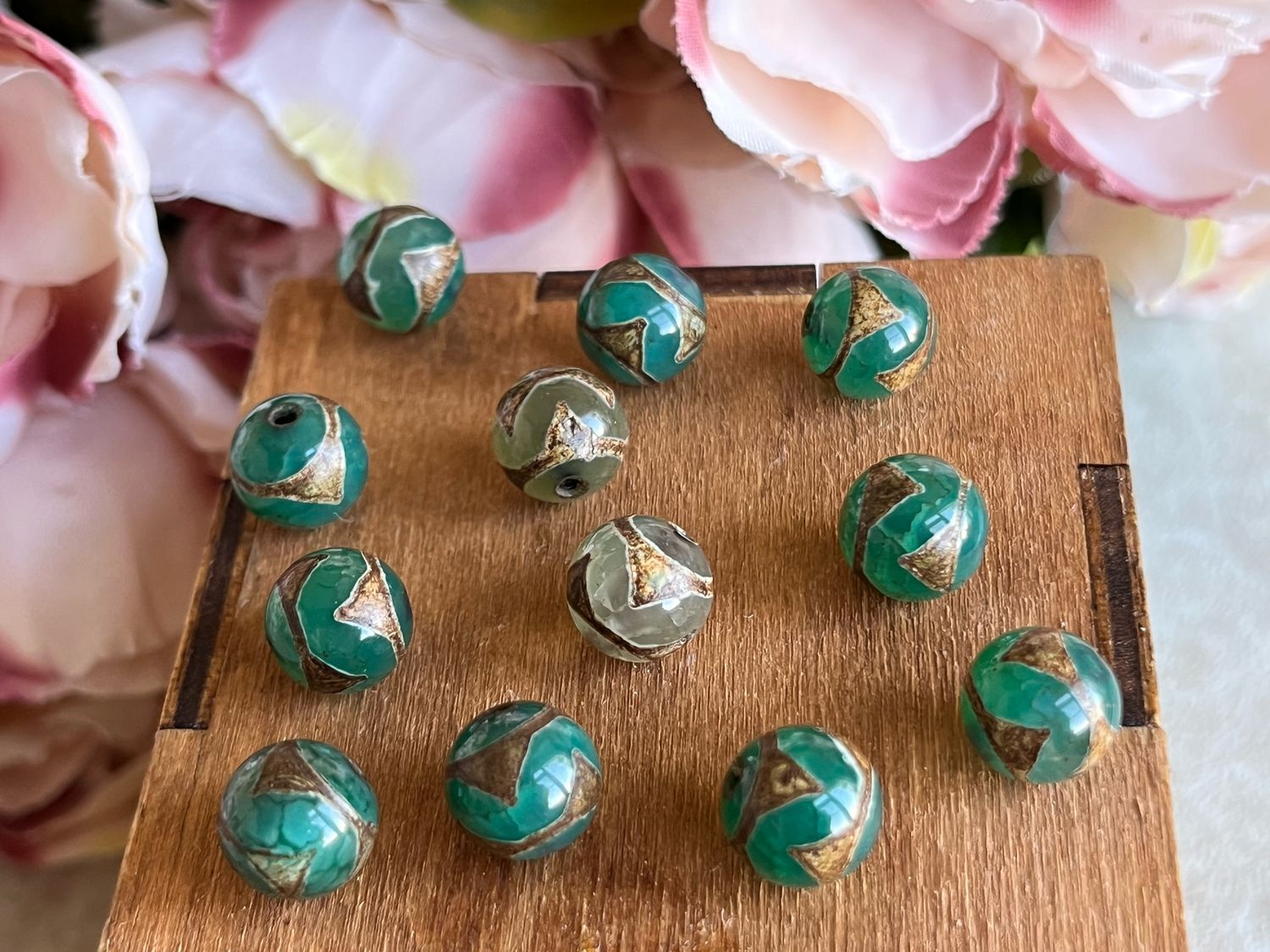 Бусина Дзи двойной тигриный клык (Зуб тигра) купить в интернет-магазине ...