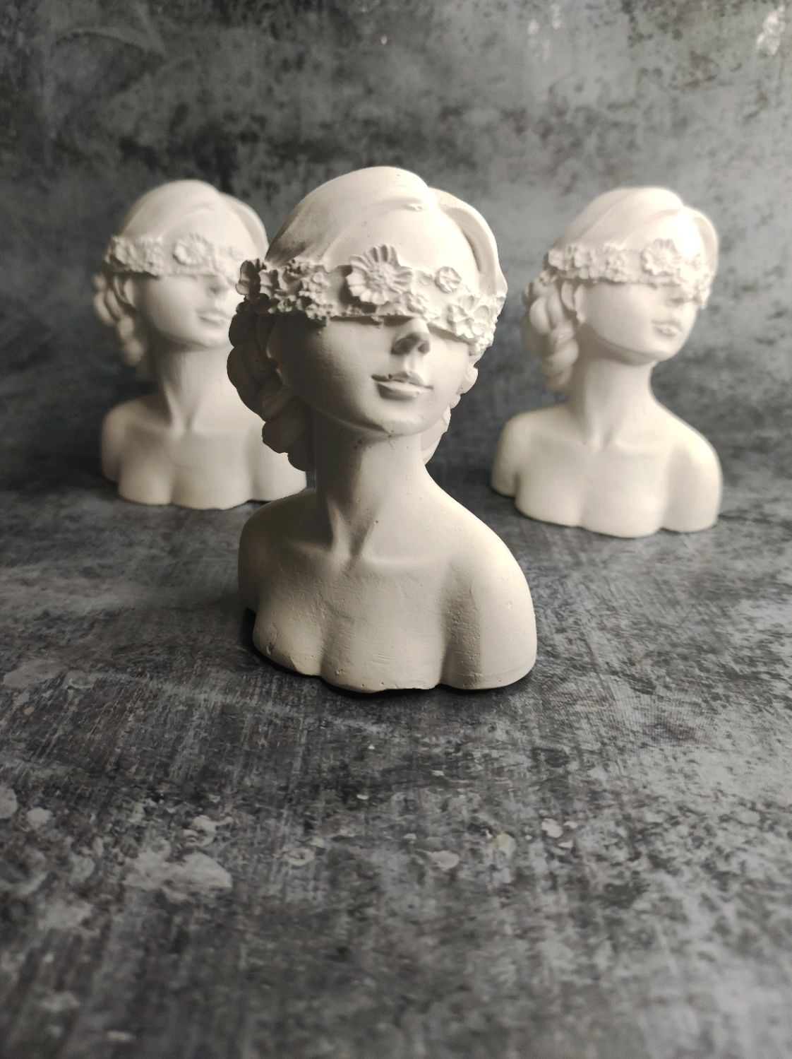 Скульптура из гипса – купить на Ярмарке Мастеров – SU3NKRU | Скульптуры ...