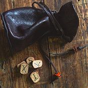 Фен-шуй и эзотерика handmade. Livemaster - original item A set of runes in a leather pouch. Handmade.