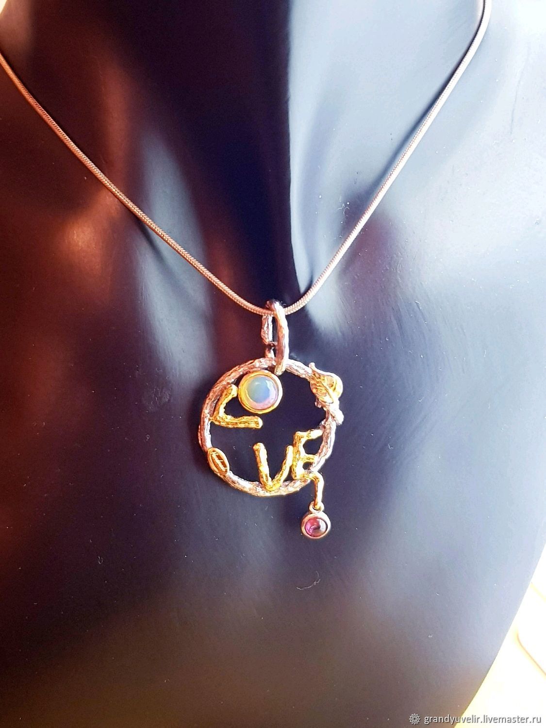 Колье с кулоном. Колье сваровски necklace angel. Модные подвески 2024. Модные подвески. Модные подвески 2024.