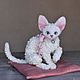 Игрушка белый котенок Девон Рекс в натуральную величину. Мягкие игрушки. Игрушки ручной работы| Юлия Дынер. Ярмарка Мастеров.  Фото №5