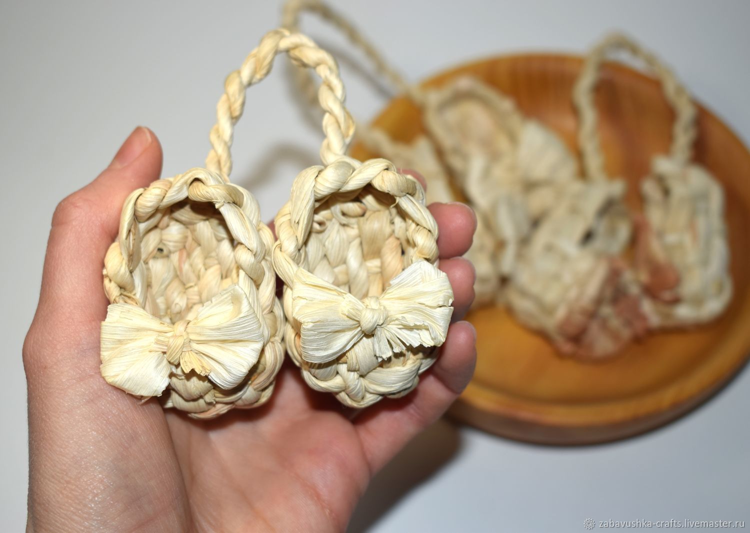 Маленькие сувенирные лапти с подвеской традиционный народный сувенир в ...