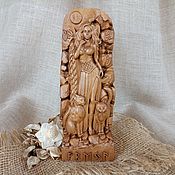 Goddess Hecate statuette, Three-faced goddess
