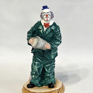 Винтаж ручной работы. Ярмарка Мастеров - ручная работа Винтаж: Клоун «Will He - wont he?» , Royal Doulton. Handmade.