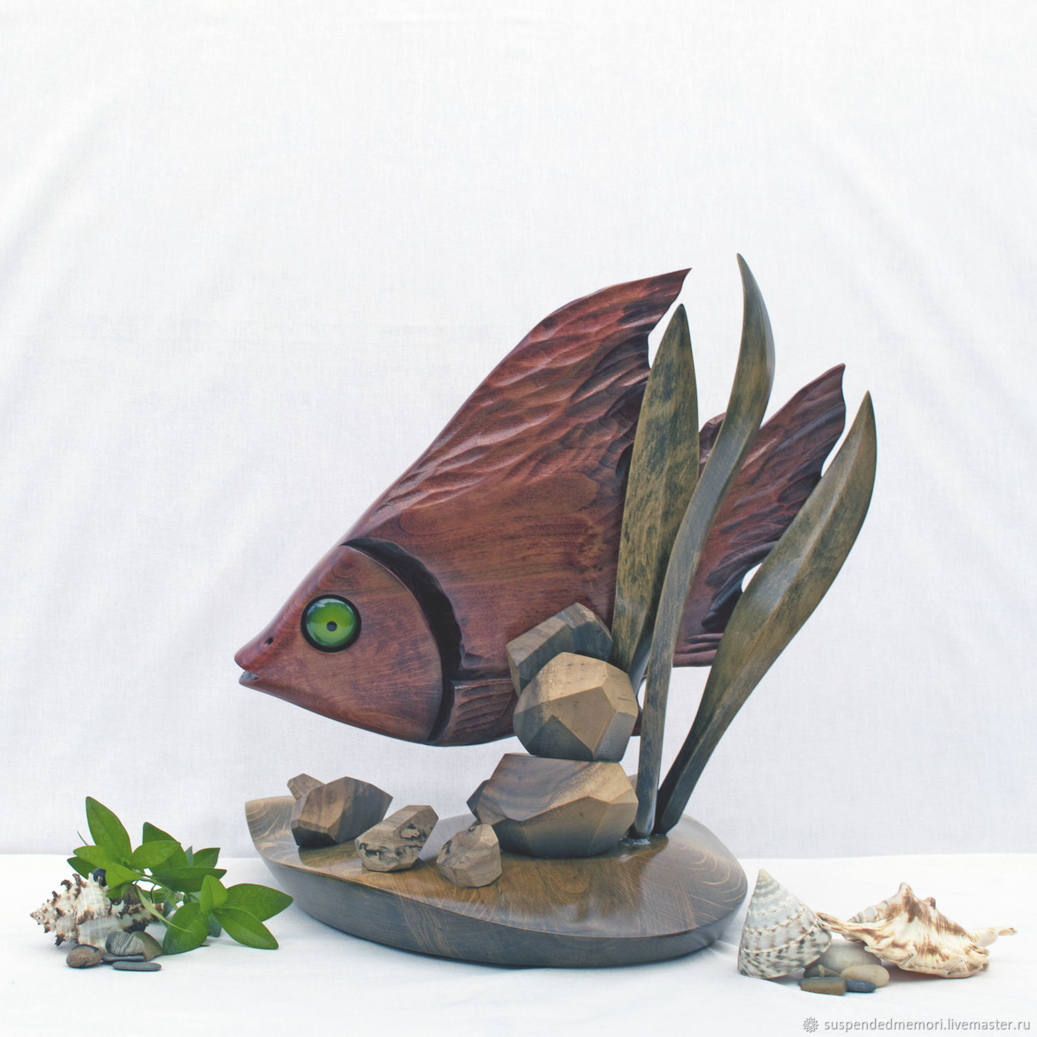 wooden-red-fish-3