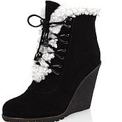 Винтаж handmade. Livemaster - original item Size 37, 38. Winter ankle boots made of velour and sheepskin wedge. Handmade.
