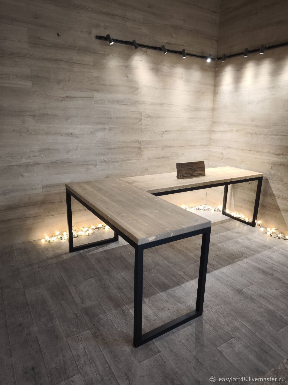 Столы в стиле лофт: фото, виды, материалы, формы, примеры дизайна, цветовая гамма