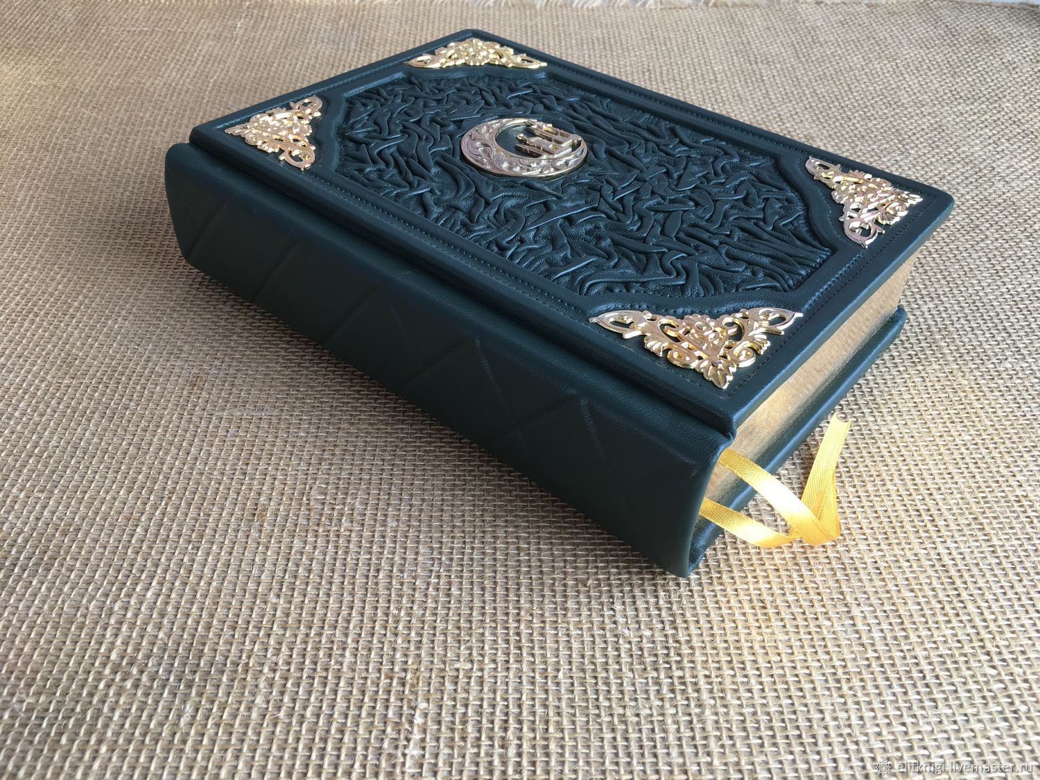 Коран подарочный (перевод Э.Кулиева) с золотым срезом купить в интернет ...