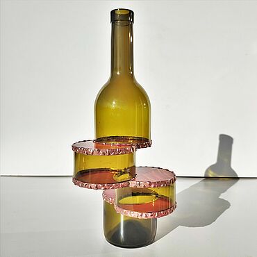 Апсайкл и ресайкл ручной работы. Ярмарка Мастеров - ручная работа Бутылка Со Сдвигом, Декор Бара, витражная ваза для сухоцветов. Handmade.