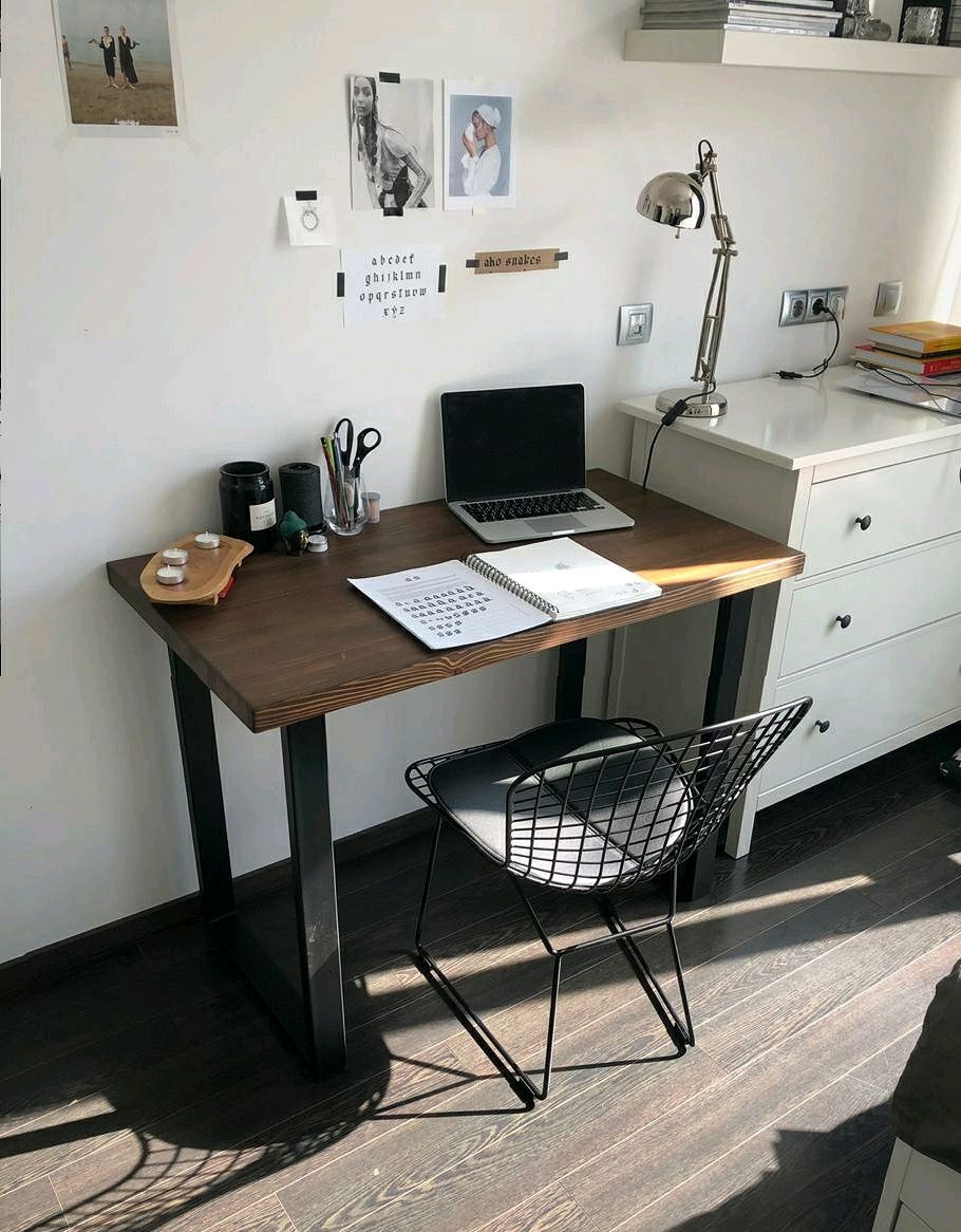 Шкаф и стол письменный в одном стиле