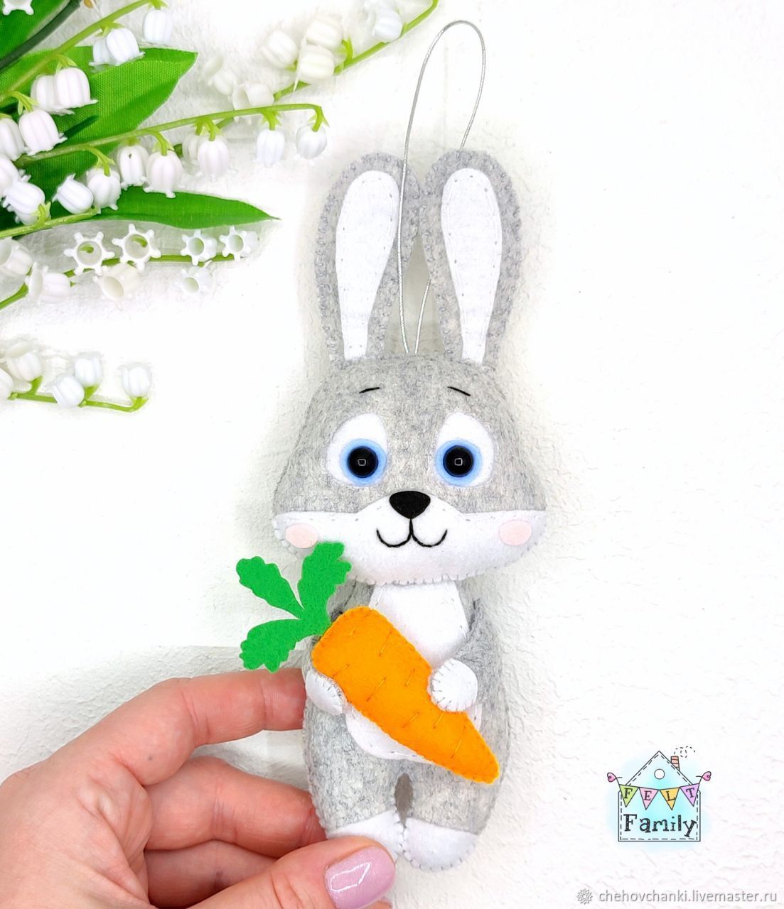 Шьем мягкую игрушку заяц с морковкой