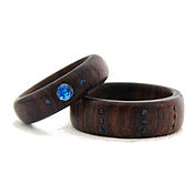 Wooden rings with turquoise