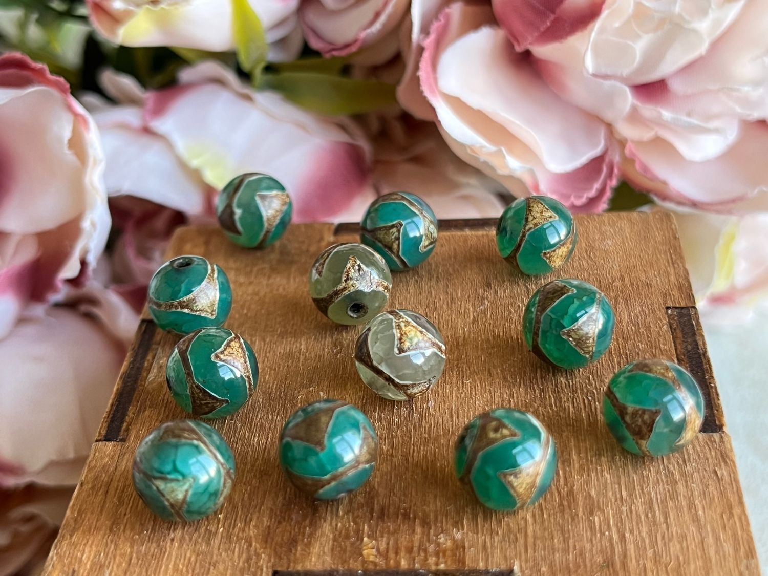 Бусина Дзи двойной тигриный клык (Зуб тигра) купить в интернет-магазине ...