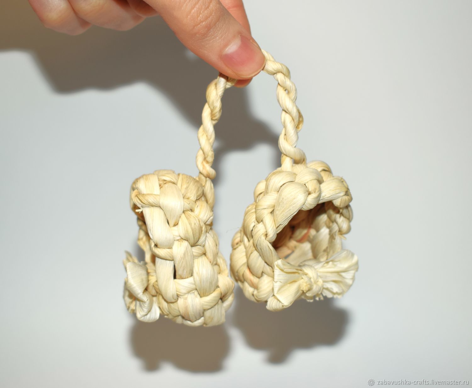 Маленькие сувенирные лапти с подвеской традиционный народный сувенир в ...