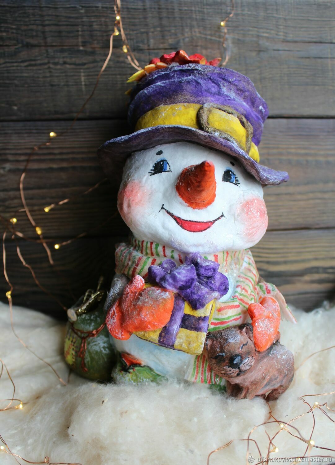 Ватная игрушка под ёлку " Снеговик с подарками" купить в интернет ...