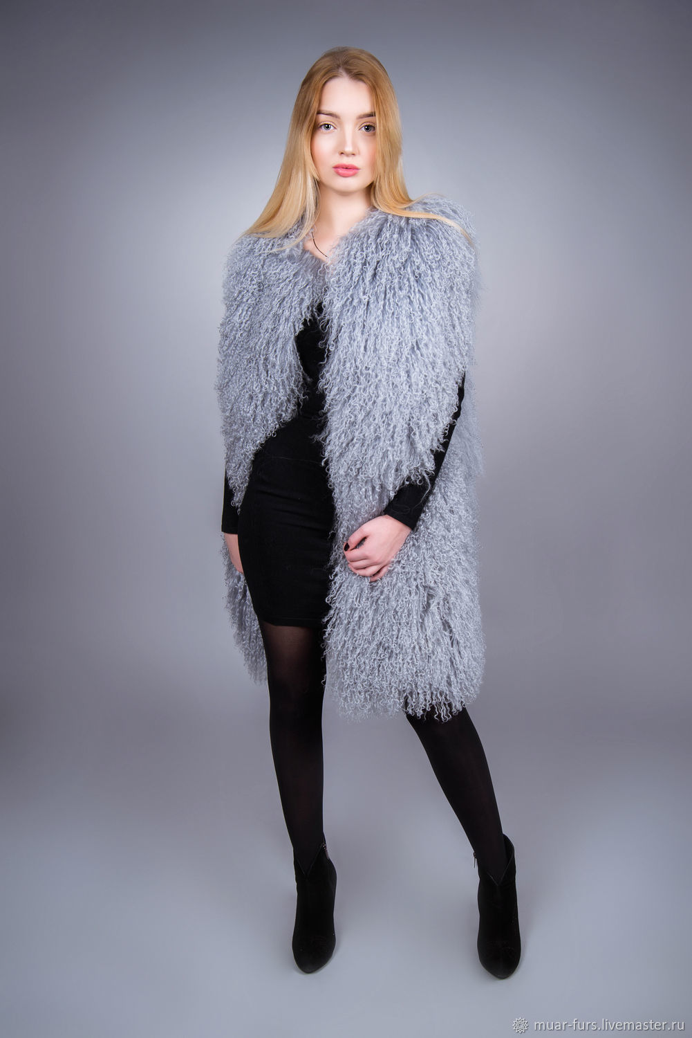 Жилет из ламы Elena furs синий