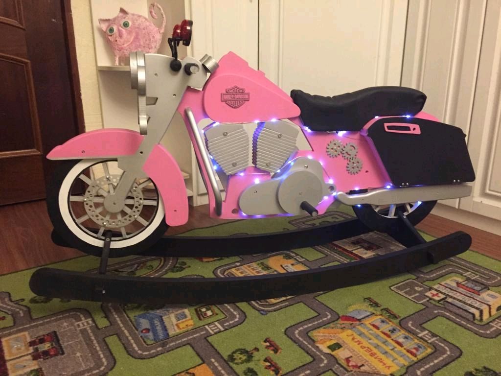 Мотоцикл-качалка Harley Davidson Pink princess. в интернет-магазине на  Ярмарке Мастеров | Мягкие игрушки, Москва - доставка по России. Товар  продан.