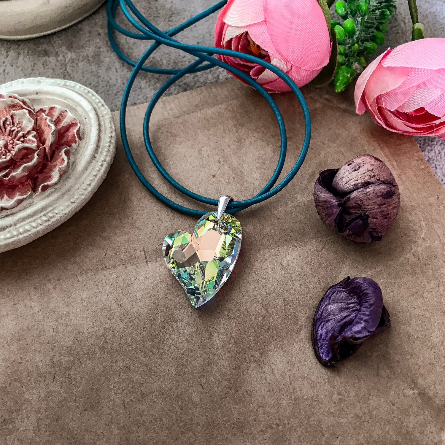 Очень люблю кристаллы Swarovski 
