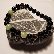 Classic men's bracelet made of black agate and hematite