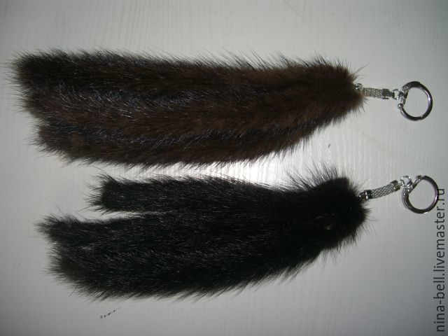 как сделать хвост из меха своими руками. заячий хвост из меха. норковый хвостик брелок. сделать хвостик из меха своими руками. как сделать хвост из меха.