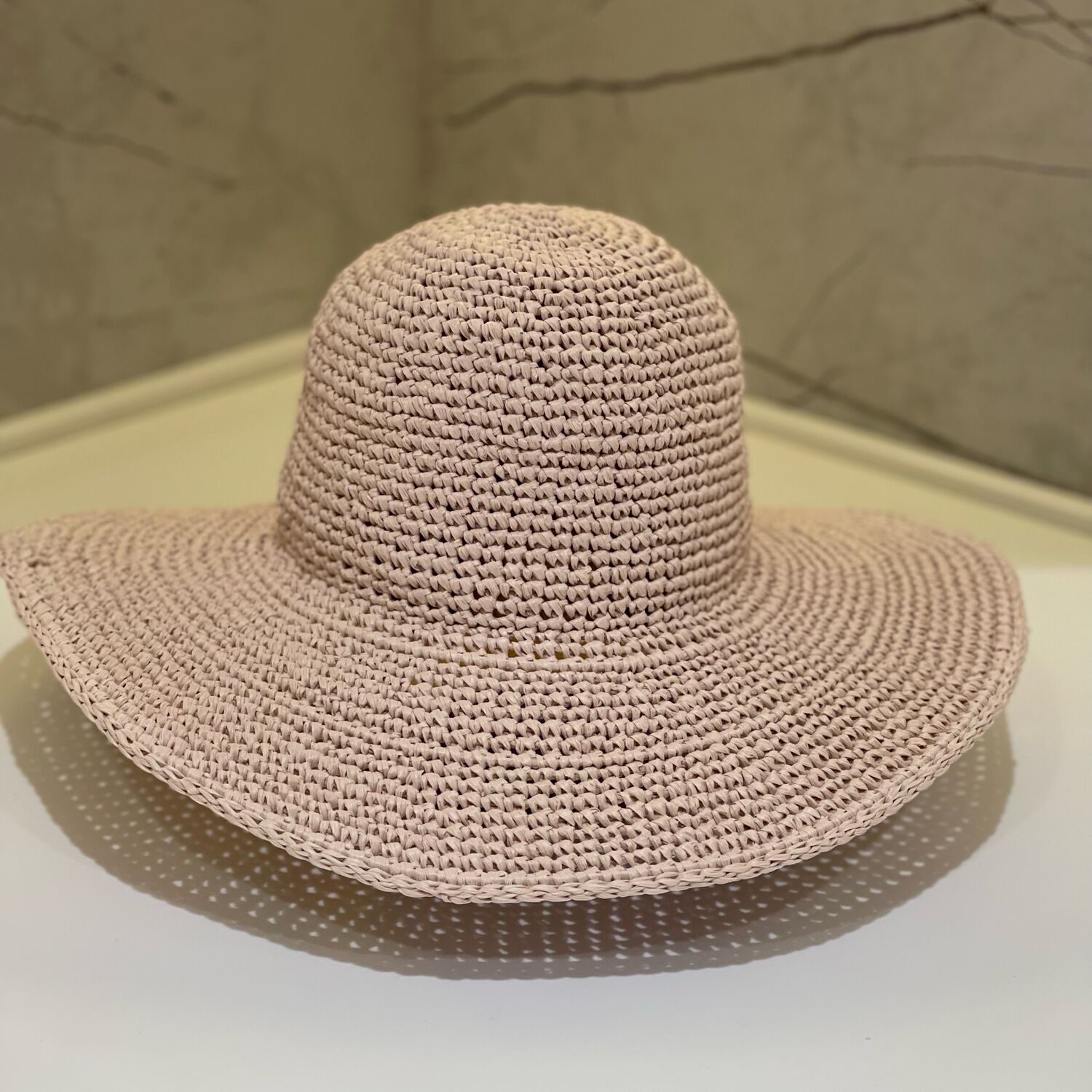 Шляпа с прямыми полями