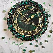 Часы настенные зелёные изумрудные с натуральным камнем